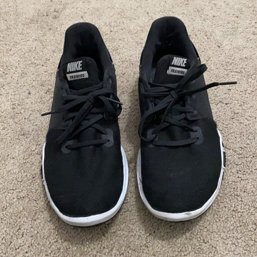 Nike training shoes black/white US women:11 men:9